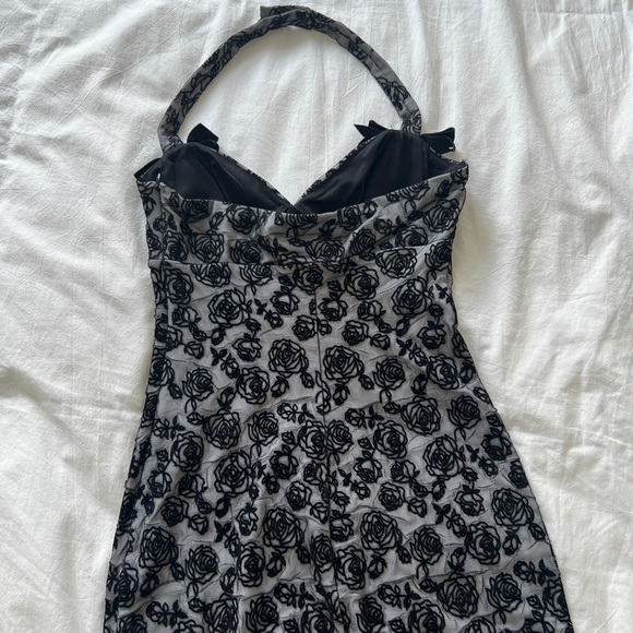 Betsey Johnson Black Floral Lace Halter Top - Picture 3 of 6